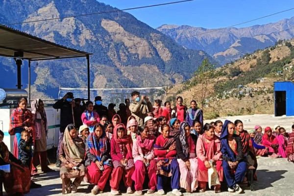 स्वास्थ्य शिविरमा आएका ८० प्रतिशत महिलामा सेतोपानी बग्ने समस्या